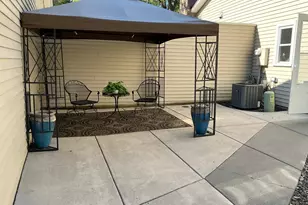 9362 Ranchview Ln N, Maple Grove, MN 55369 - Photo 3