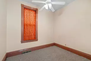 922 Beech St, Saint Paul, MN 55106 - Photo 25