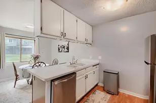 8862 Cottonwood Ln N, Maple Grove, MN 55369 - Photo 9