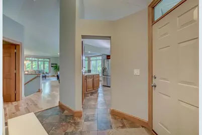 4610 Dallas Lane N, Plymouth, MN 55446 - Photo 3