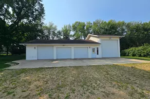 1900 25th St, Slayton, MN 56172 - Photo 21