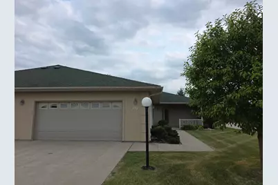 972 33rd Street S, Moorhead, MN 56560 - Photo 1