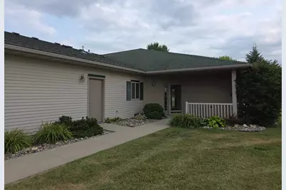 972 33rd Street S, Moorhead, MN 56560 - Photo 3