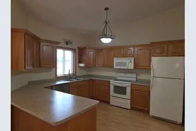 972 33rd Street S, Moorhead, MN 56560 - Photo 13