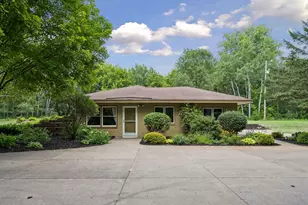 16425 Petersburg St NE, Ham Lake, MN 55304 - Photo 3