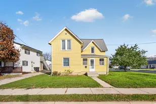121 6th St NE, Stewartville, MN 55976 - Photo 1