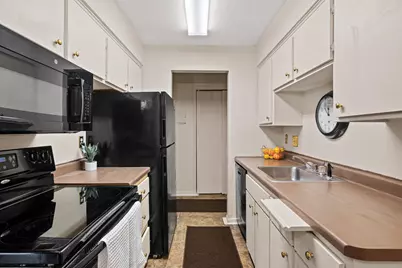 814 9th Avenue S #4, Hopkins, MN 55343 - Photo 7