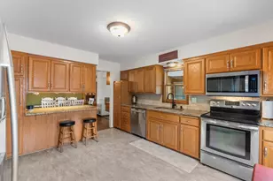 3951 Stacker Pl, White Bear Township, MN 55110 - Photo 5