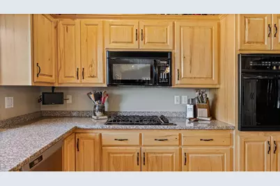 9025 Burton Court NW, Rice, MN 56367 - Photo 27