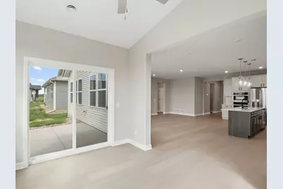 5200 Long Pointe Bay, Woodbury, MN 55129 - Photo 5