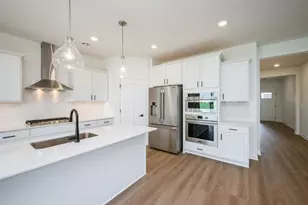 5200 Long Pointe Bay, Woodbury, MN 55129 - Photo 11