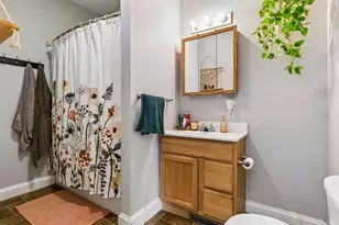 1062 Front Ave, Saint Paul, MN 55103 - Photo 15