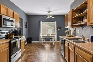 1062 Front Ave, Saint Paul, MN 55103 - Photo 13