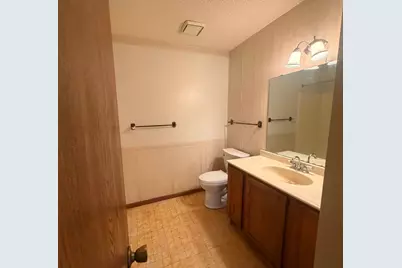 2543 Brookdale Lane, Brooklyn Park, MN 55444 - Photo 9