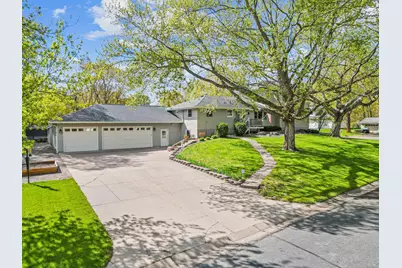 1345 Elsinore Circle, Long Lake, MN 55356 - Photo 43