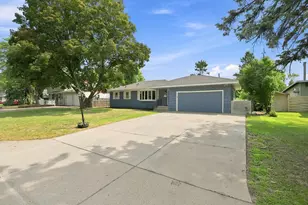 7556 Major Ave N, Brooklyn Park, MN 55443 - Photo 3