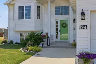 1227 38th Ave S, Moorhead, MN 56560 - Photo 3