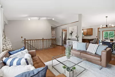 15410 Danville Avenue W, Rosemount, MN 55068 - Photo 3