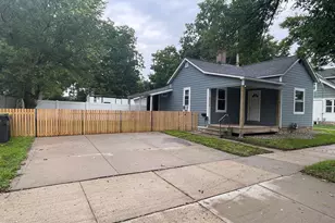 311 Range St, North Mankato, MN 56003 - Photo 3
