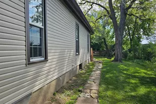 906 Russell St, Saint Paul, MN 55106 - Photo 13
