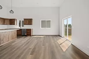 2611 38th Ave S, Moorhead, MN 56560 - Photo 9