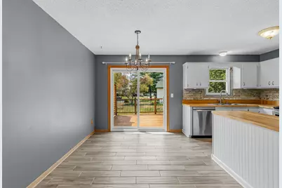 406 Schilling Circle NW, Forest Lake, MN 55025 - Photo 5
