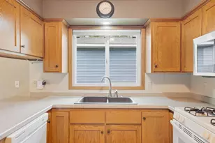 736 11th St N, Sauk Rapids, MN 56379 - Photo 17