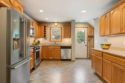 2209 6th Street NW, Austin, MN 55912 - Photo 7