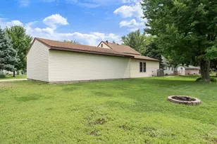 2209 6th St NW, Austin, MN 55912 - Photo 3