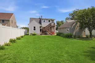 1103 8th St NW, Austin, MN 55912 - Photo 3