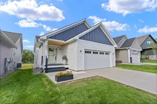257 McCarrons Pl W, Roseville, MN 55113 - Photo 49