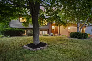 19002 Barrington Dr, Eden Prairie, MN 55346 - Photo 29
