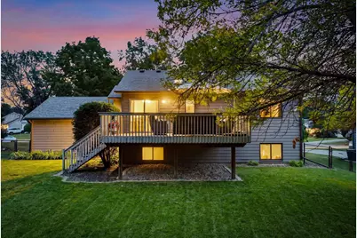 19002 Barrington Drive, Eden Prairie, MN 55346 - Photo 3