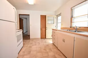 1146 11th St N, Fargo, ND 58102 - Photo 13
