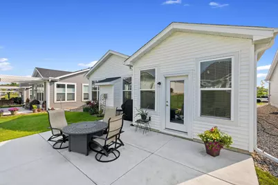 207 Liberty Heights Drive, Chaska, MN 55318 - Photo 3