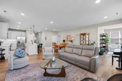207 Liberty Heights Drive, Chaska, MN 55318 - Photo 17