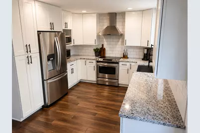 15576 Canyon Ridge, Eden Prairie, MN 55347 - Photo 3