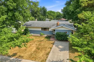 1914 15th St S, Moorhead, MN 56560 - Photo 33