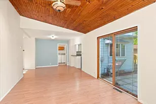 2009 Washington Ave, Superior, WI 54880 - Photo 5