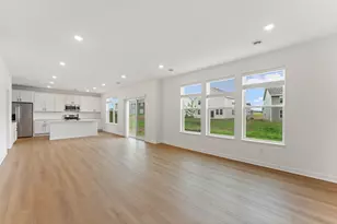 18365 Gladiator Dr, Lakeville, MN 55068 - Photo 5