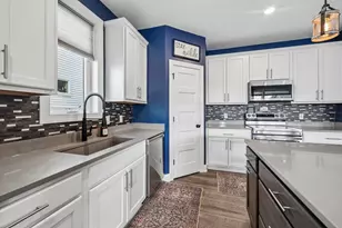 3129 Glasgow St, River Falls, WI 54022 - Photo 17