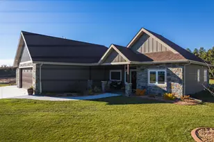 626 Lake Forest Cir, Detroit Lakes, MN 56501 - Photo 33