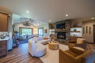 626 Lake Forest Circle, Detroit Lakes, MN 56501 - Photo 7