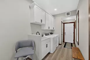 809 S Prairie St, Lake City, MN 55041 - Photo 25