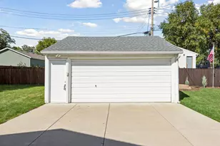 2047 Morgan Ave, Saint Paul, MN 55116 - Photo 41