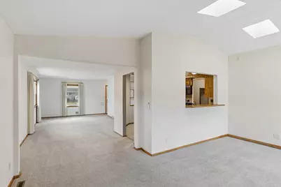 2047 Morgan Avenue, Saint Paul, MN 55116 - Photo 7
