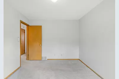 2047 Morgan Avenue, Saint Paul, MN 55116 - Photo 19