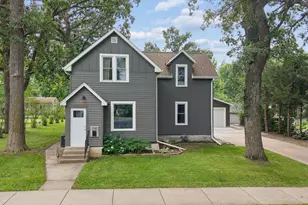 700 2nd Ave SW, Hutchinson, MN 55350 - Photo 1