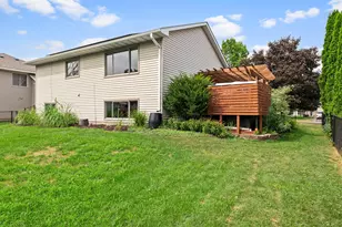 7419 52nd St N, Oakdale, MN 55128 - Photo 69