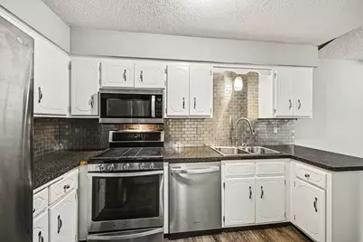 1086 122nd Avenue NE, Blaine, MN 55434 - Photo 9